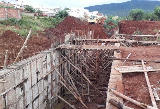 Brumado: obra do canal próximo ao Ciretran atenderá as macrodrenagens