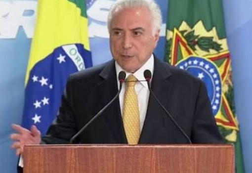 Temer autoriza uso de forças federais para desbloquear rodovias