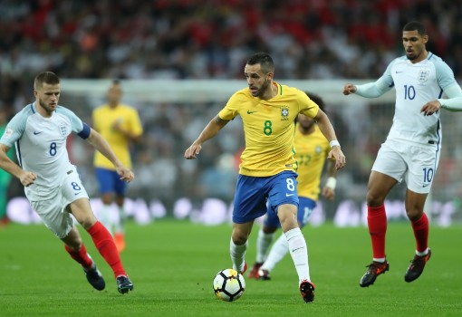 Apesar de empate, Tite vê superioridade do Brasil sobre a Inglaterra