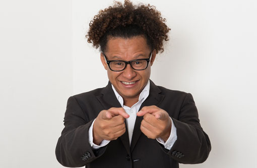 Brumado: Humorista Pisit Mota se apresenta nesta sexta (27) na AABB