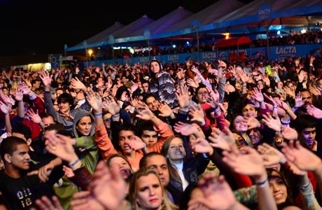 PRIMEIRA NOITE DO FESTIVAL DE INVERNO REÚNE 20 MIL PESSOAS