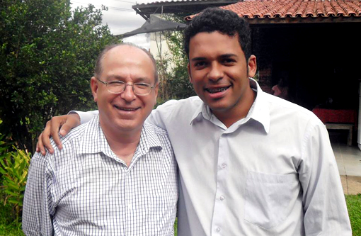 Eleições 2014: Ednei Clebson agradece os votos recebidos pelo deputado federal Roberto Brito em Brumado