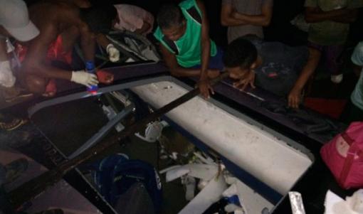 Ônibus cai em rio de Itapebi e pelo menos oito morrem