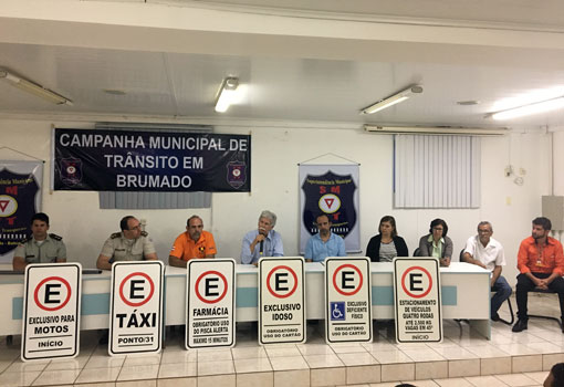 Autoridades marcam presença no evento de apresentação da Semana Nacional do Trânsito em Brumado