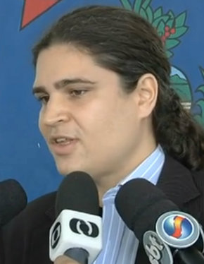 Delegado faz mudança de sexo e deve assumir Delegacia da Mulher