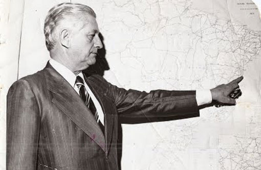 'Fiol se chamar Vasco Neto é uma homenagem mais que justa', afirma Ivana Bastos