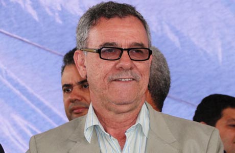 BAHIA: WALDENOR VOTOU CONTRA DIVISÃO DOS ROYALTIES