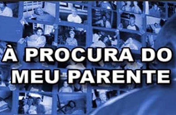 Mulher procura por parentes em Brumado