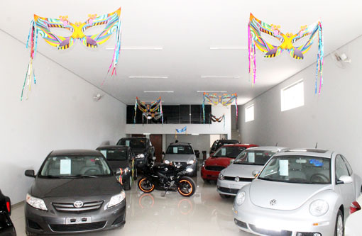 Vendas de veículos sobem 22,1% em março, mas indústria diz que não pode festejar 