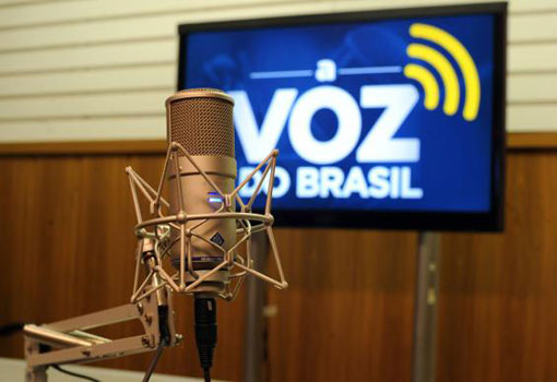 Temer sanciona lei que flexibiliza horário de A Voz do Brasil