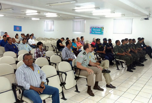 SMTT realiza abertura oficial do Movimento Maio Amarelo em Brumado