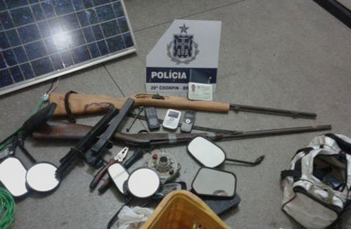 Livramento: Polícia Civil recupera trator furtado e apreende peças de motos e armas