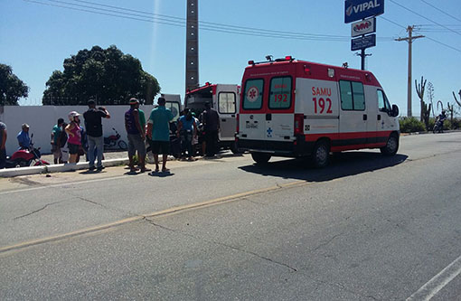 Brumado: Motociclistas se ferem após acidente na Avenida Coronel Santos