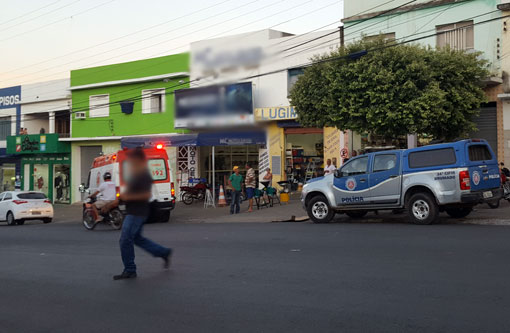 Brumado: motos colidiram no centro da cidade; um dos motociclistas se feriu no braço