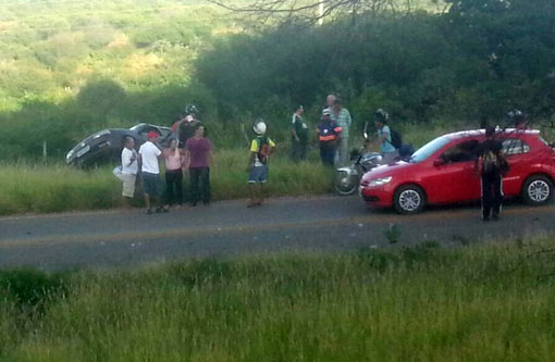 Brumado: Acidente envolve dois carros na BA-148