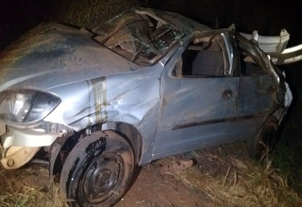 Brumado: Três pessoas ficam feridas após carro capotar na BA-148