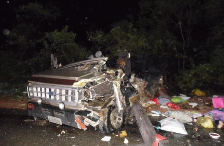 Sudoeste: Quatro pessoas da mesma família morrem e 11 ficam feridas em acidente na BR-030