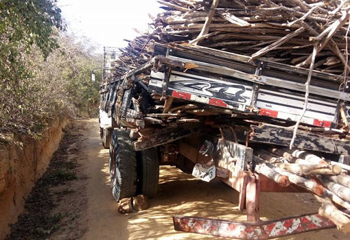 Brumado: transporte escolar se envolve em acidente na zona rural 