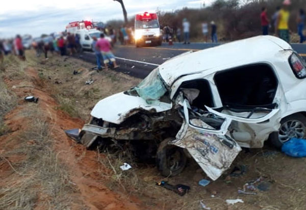 Motorista da Prefeitura de Tanhaçu morre após acidente na BA-142