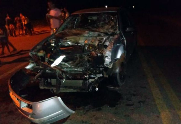 Dom Basílio: veículos se envolvem em colisão na BA-148