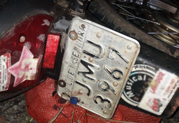 Motociclista de 51 anos morre após colisão entre moto e caminhão na BA-148, entre Livramento  e Dom Basílio