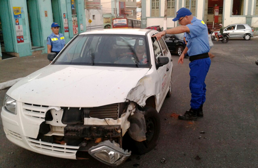 Brumado: Acidente envolvendo carro da prefeitura