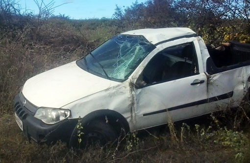 Brumado: Carro capotou próximo a Comunidade Lagoa do Leite