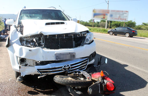 Brumado: Dois homens morrem em acidente na rótula da BA-262 saída para Aracatu