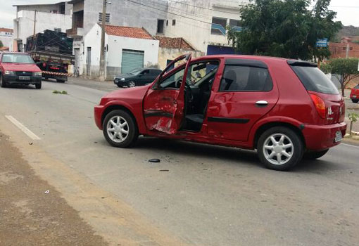 Brumado: homem morre após colisão entre moto e carro na Vila Presidente Vargas