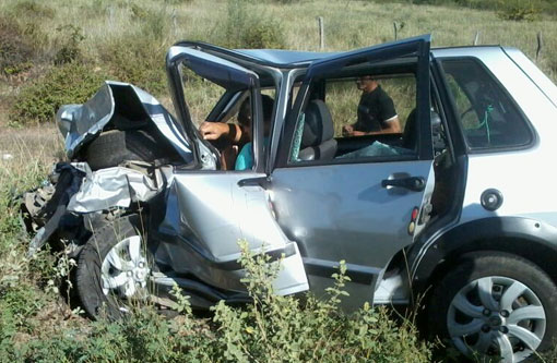 Tanhaçu: Sargento da PRE sofre grave acidente de carro