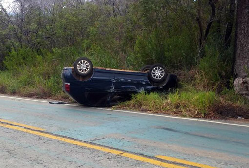 Rio de Contas: jovem perde o controle da direção e carro capota na Serra das Almas