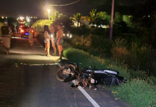 Motociclista atropela ciclista, cai em rodovia e é atropelado por carro no trecho entre a BA-026 em Tanhaçu