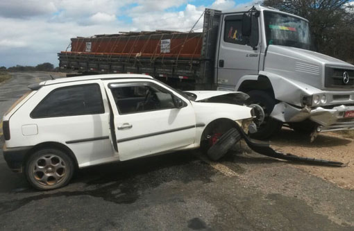 Tanhaçu: Homem causa acidente ao dirigir alcoolizado na BA-407