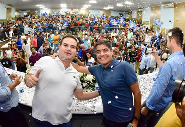 Evento realizado na Câmara de Vereadores de Brumado oficializou as pré-candidaturas de ACM Neto e Cacá Leão