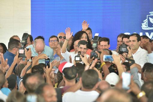 'Meu coração me impede de deixar a prefeitura neste momento', diz ACM Neto