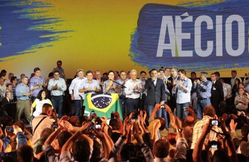 PSDB oficializa Aécio Neves como candidato a presidente da República