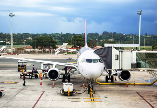 Combustível só dura até o fim desta manhã no aeroporto de Brasília
