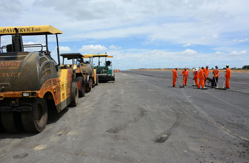 Bahia solicita em Brasília liberação de R$ 12 milhões para aeroporto de Conquista