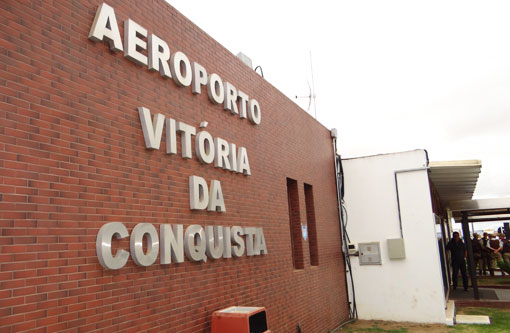 Vitória da Conquista: Mau tempo impede que avião pouse; passageiros chegaram a passar mal