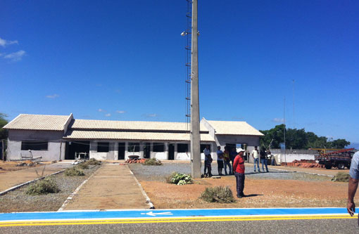 Visita técnica avalia instalação de voos regionais em Guanambi