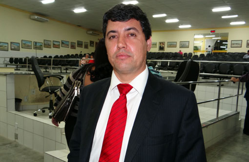 Vereador Agno Meira sofre acidente próximo a Contendas do Sincorá; edil e familiares passam bem 