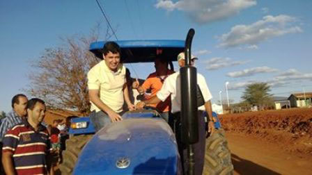 Associações rurais são contempladas com maquinário agrícola; fruto do trabalho do vereador Agno Meira