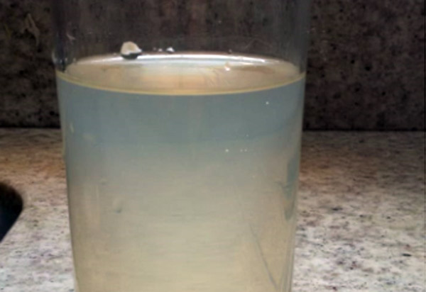 Tanhaçu: moradores do distrito de Sussuarana questionam qualidade da água ofertada pela prefeitura 