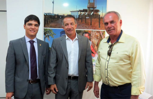 Prefeito Aguiberto visita diversas secretarias do Governo do Estado em Salvador