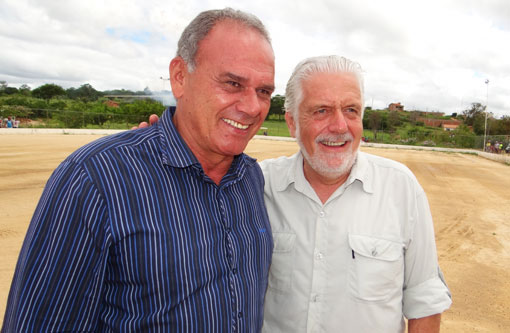 Guajerú: Prefeito de Brumado participa de visita do governador Wagner