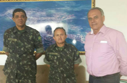 Brumado: Aguiberto dá as boas vindas ao novo chefe de instrução do Tiro de Guerra 060/24