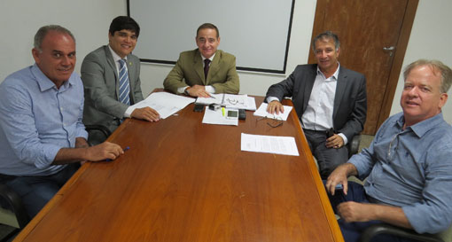 Esgotamento Sanitário e Segunda Etapa de Cristalândia são prioridades para Rui Costa, garante Aguiberto