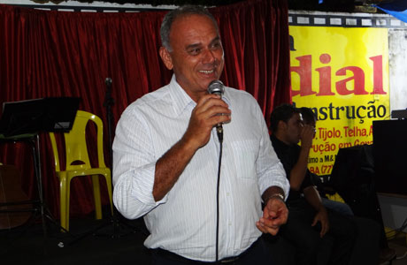 Brumado: Aguiberto deseja Boas Festas à população brumadense