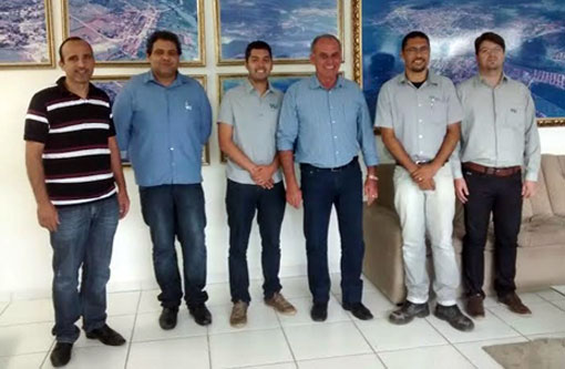 Prefeito Aguiberto se reúne com representantes da FCA para resolver a questão da Ponte do São Félix