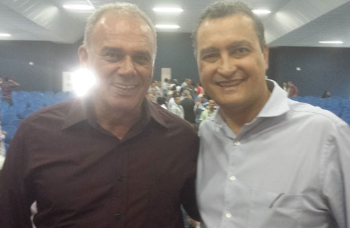 Aguiberto participa da solenidade de assinatura da ordem de serviços para a construção do novo Aeroporto de Conquista